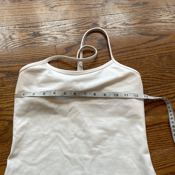 Lululemon white athletic top - Picture 4 of 5